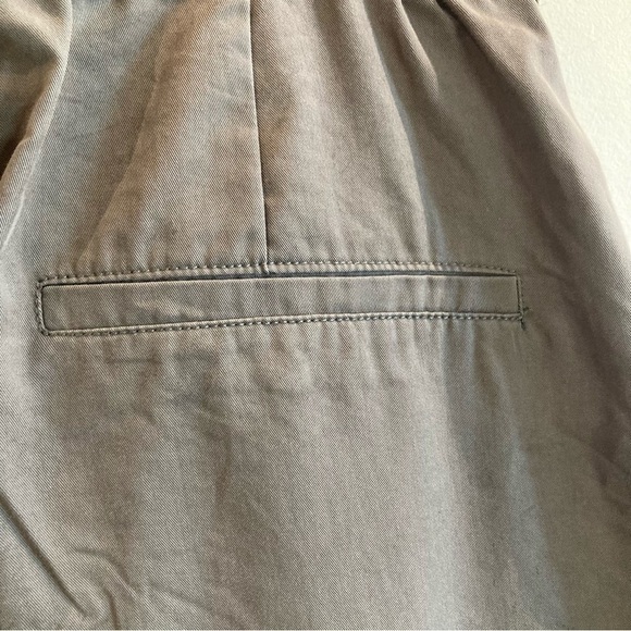 BASIC HOUSE Sz 26 Cargo Style Pants Buckle Closure Pockets Elastic Hemline Pants - Picture 11 of 16